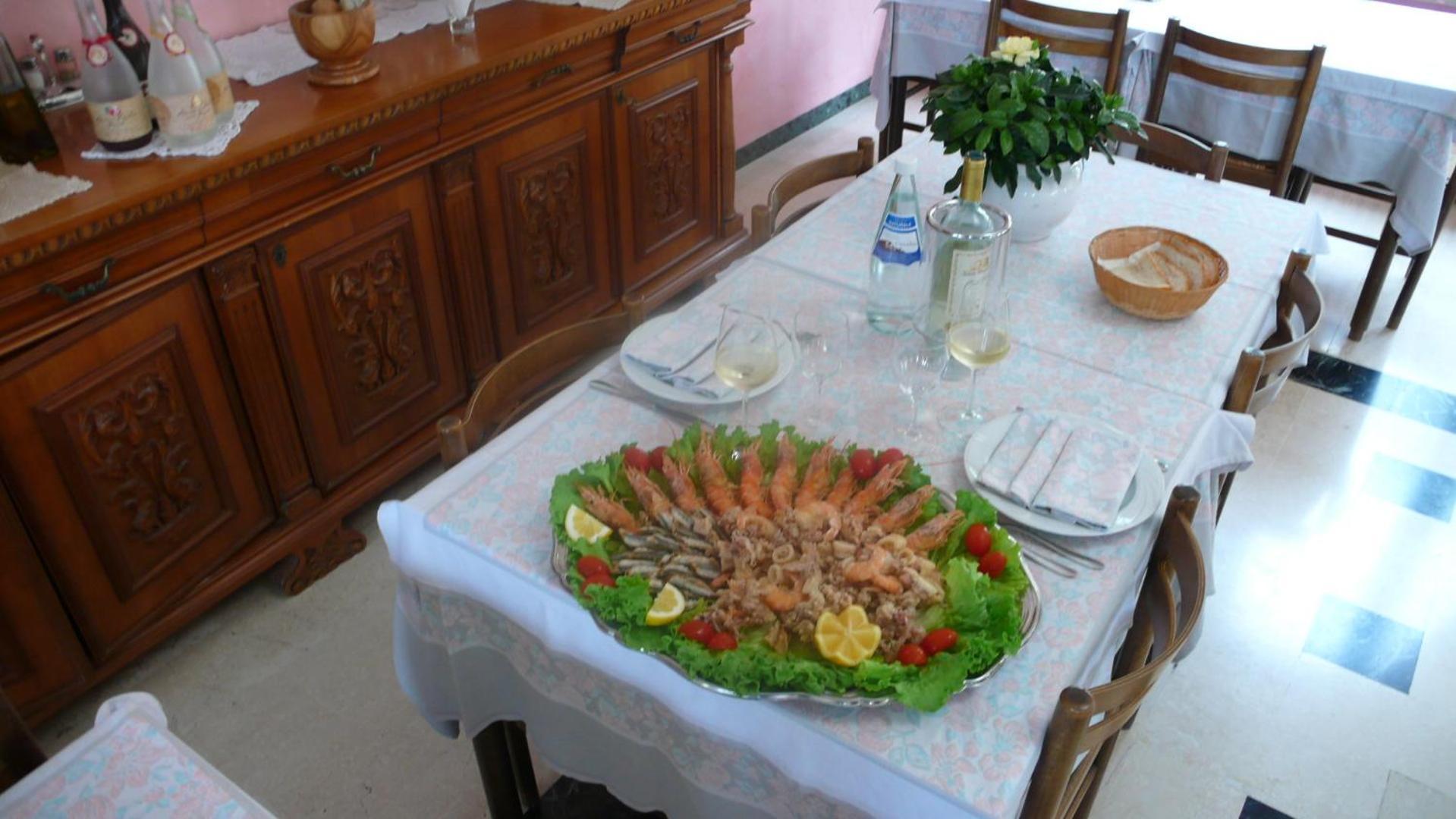 Albergo Cecchin Balestrino Екстериор снимка